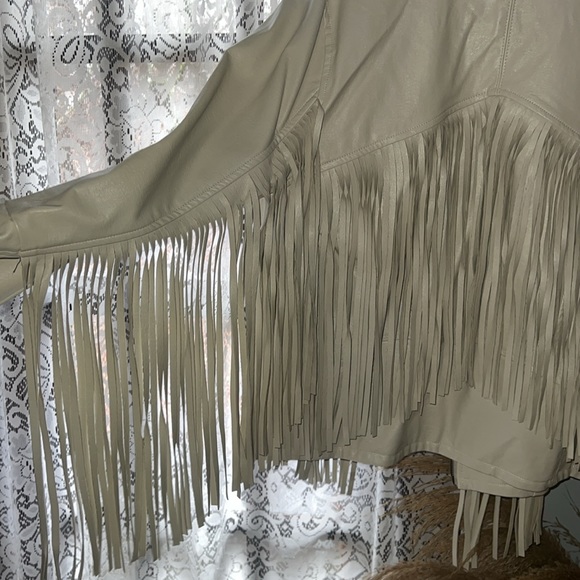 Bone/off white leather fringe jacket - Picture 3 of 3